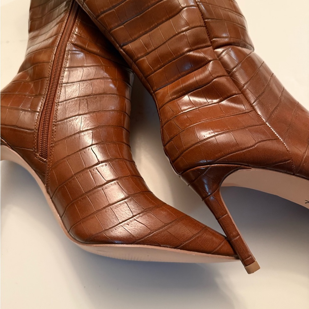 Elegant Brown Wide Calf Croc-Embossed Women's Boots - Picture 2 of 3
